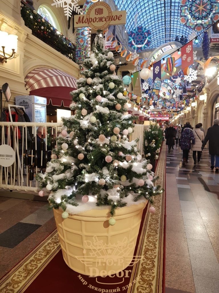 новогодняя елка в гум 2019
